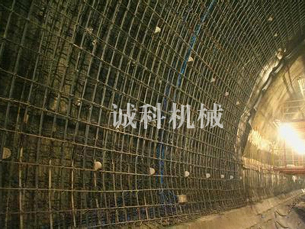 經(jīng)緯網(wǎng)機(jī)2